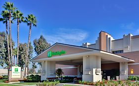 Holiday Inn Suites Anaheim